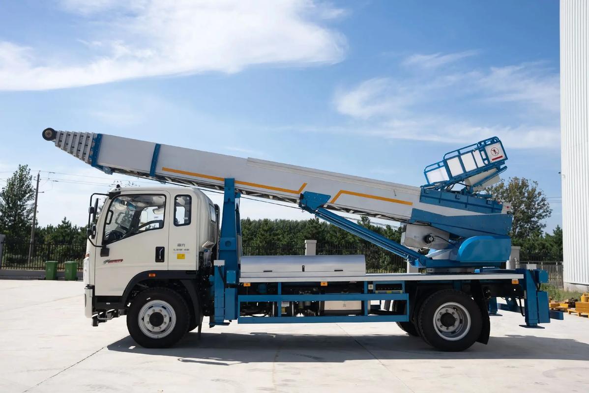 乌当云梯上料车租赁费用